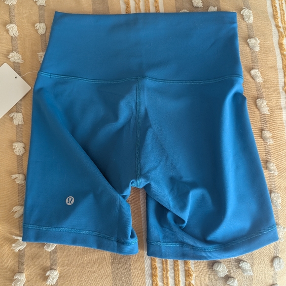 Lululemon🍋Hawaiian Blue Wunder Train 6" - Picture 5 of 6